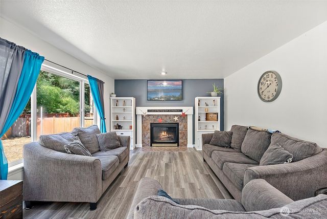 15037 105th Avenue SE, Yelm, WA 98597