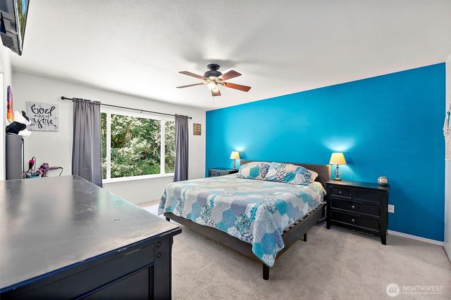 15037 105th Avenue SE, Yelm, WA 98597