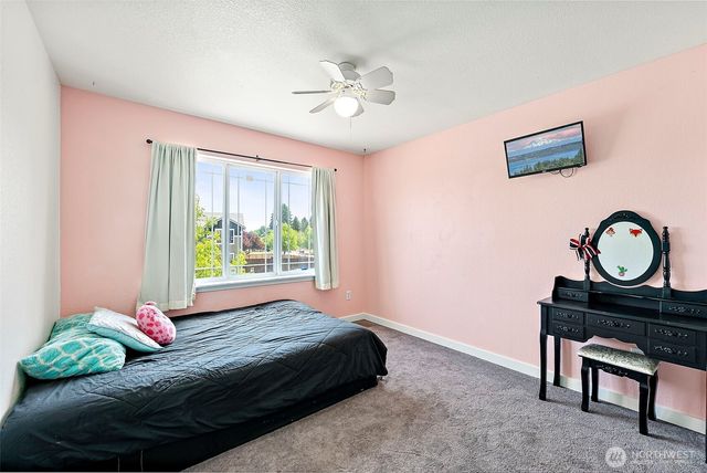 15037 105th Avenue SE, Yelm, WA 98597