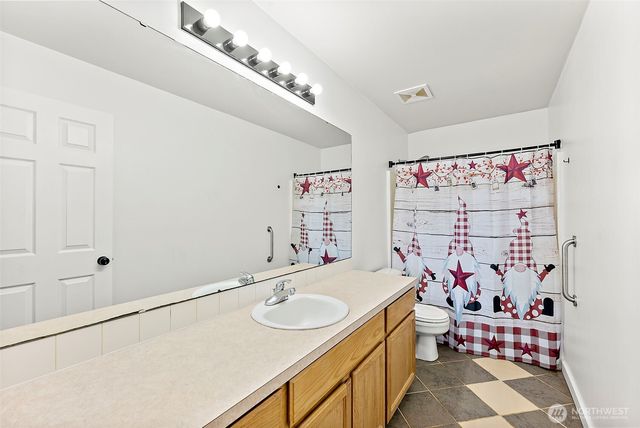 15037 105th Avenue SE, Yelm, WA 98597