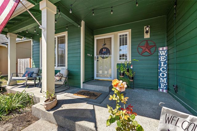 15037 105th Avenue SE, Yelm, WA 98597