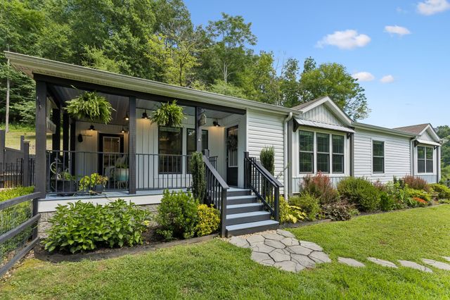 8501 Joy Rd, Mount Pleasant, TN 38474