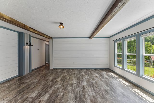 8501 Joy Rd, Mount Pleasant, TN 38474