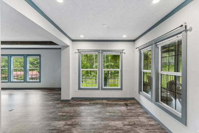 8501 Joy Rd, Mount Pleasant, TN 38474