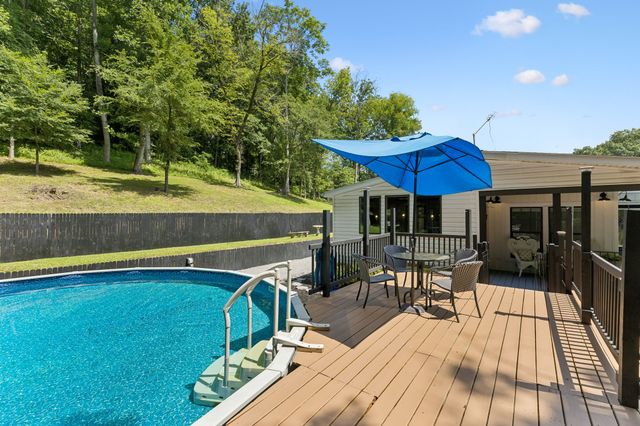 8501 Joy Rd, Mount Pleasant, TN 38474