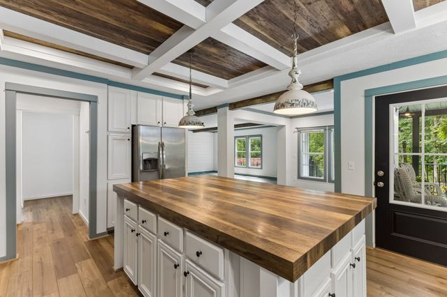 8501 Joy Rd, Mount Pleasant, TN 38474