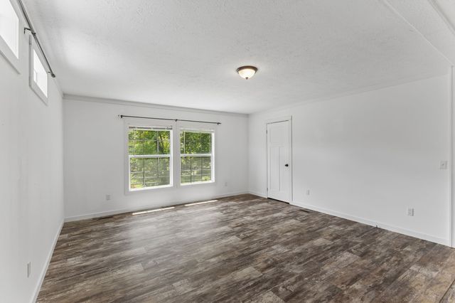 8501 Joy Rd, Mount Pleasant, TN 38474