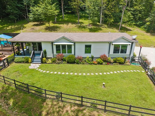 8501 Joy Rd, Mount Pleasant, TN 38474