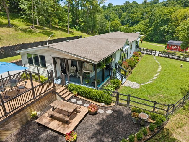 8501 Joy Rd, Mount Pleasant, TN 38474