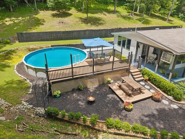 8501 Joy Rd, Mount Pleasant, TN 38474