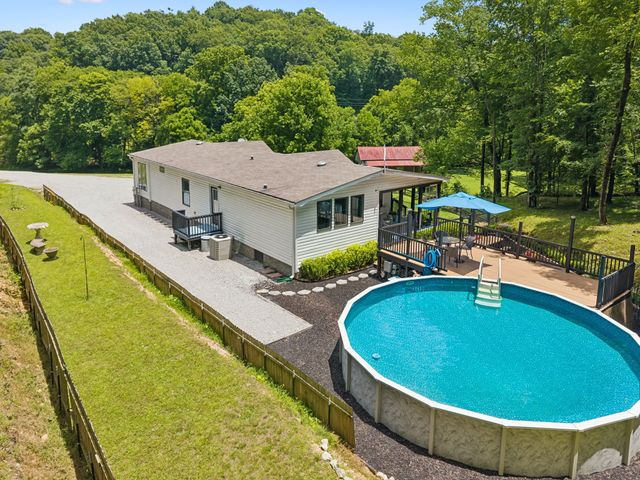 8501 Joy Rd, Mount Pleasant, TN 38474