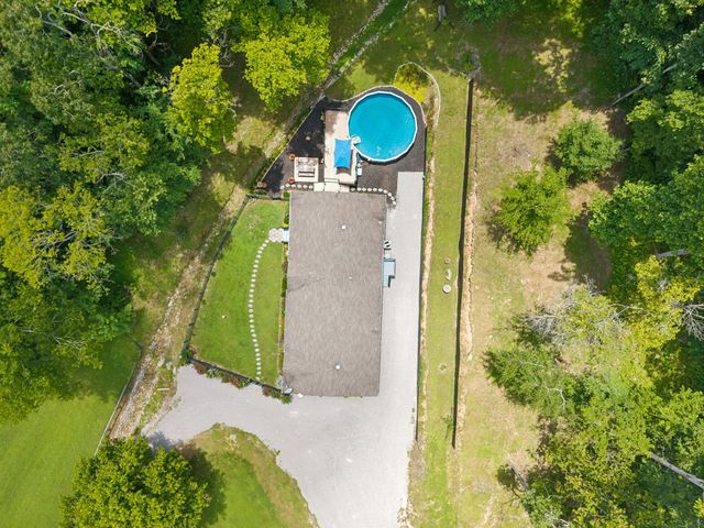 8501 Joy Rd, Mount Pleasant, TN 38474