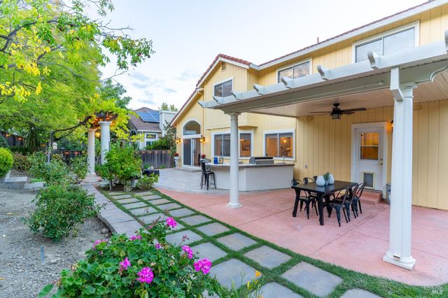 1125 Westview Dr, Napa, CA 94558