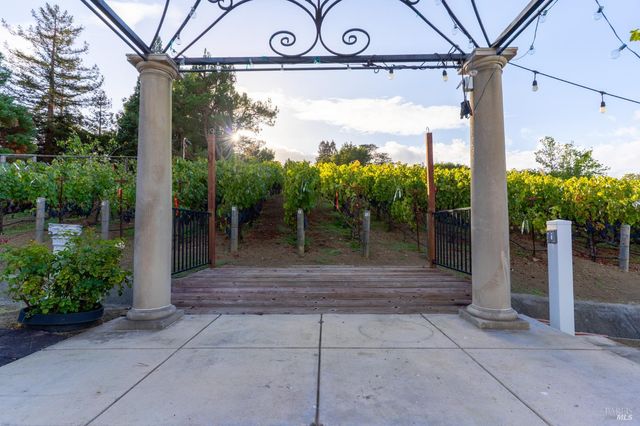 1125 Westview Dr, Napa, CA 94558