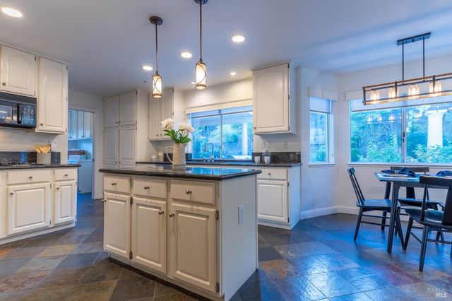 1125 Westview Dr, Napa, CA 94558