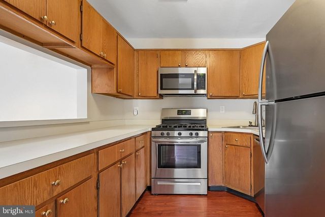 24 CORAL TREE CT, Lawrenceville, NJ 08648