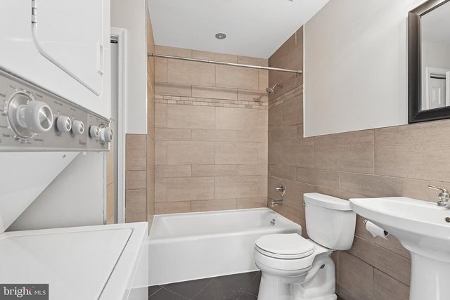 24 CORAL TREE CT, Lawrenceville, NJ 08648