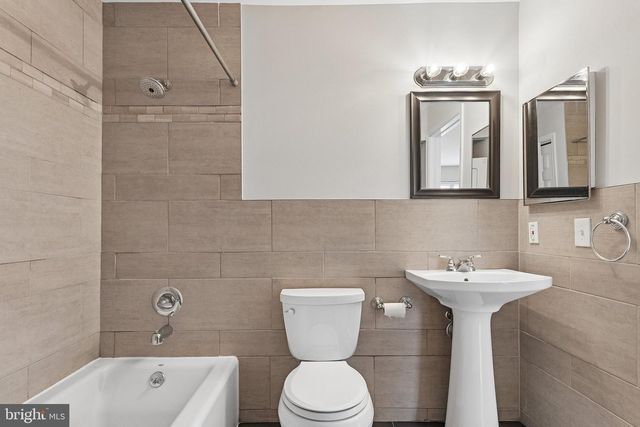 24 CORAL TREE CT, Lawrenceville, NJ 08648