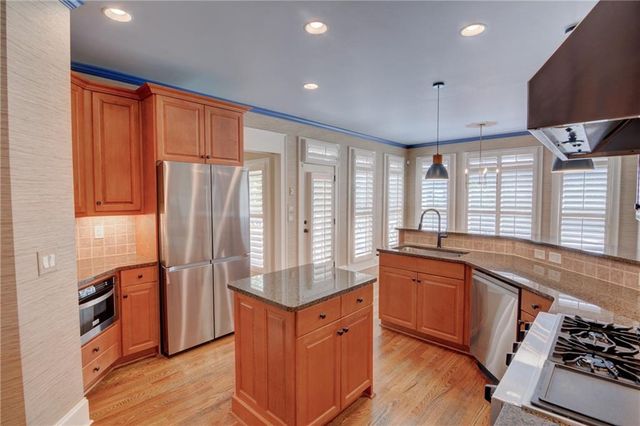 74 NE Cove Circle, Dawsonville, GA 30534