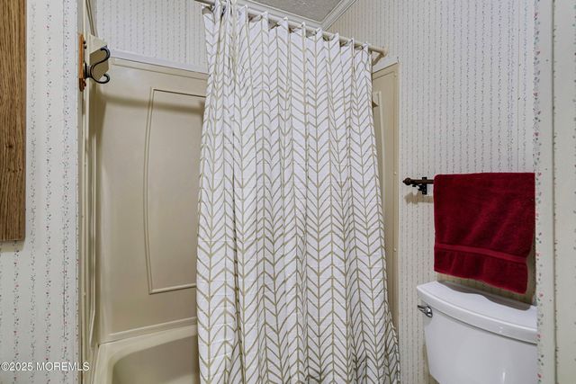 114 Briarwood Court, Whiting, NJ 08759