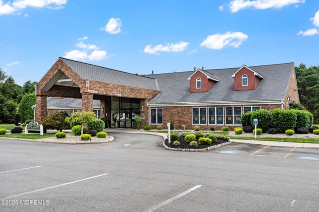 114 Briarwood Court, Whiting, NJ 08759