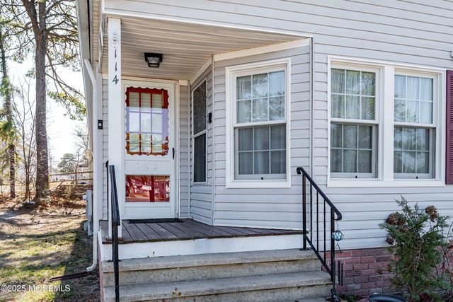 114 Briarwood Court, Whiting, NJ 08759