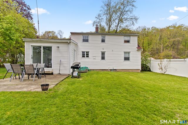 86 Bernside Drive, Bristol, CT 06010