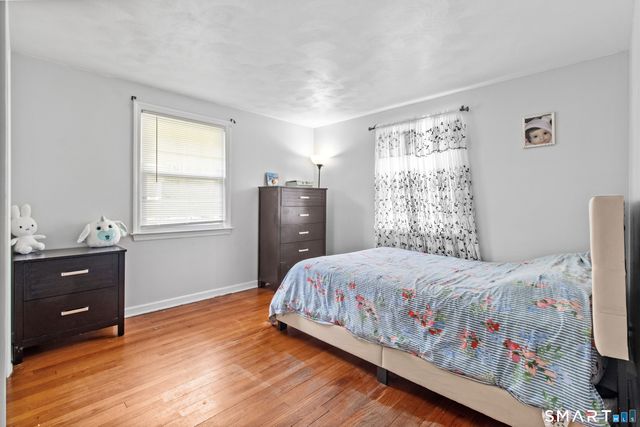 86 Bernside Drive, Bristol, CT 06010