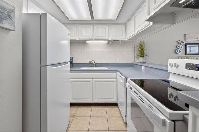 14810 Windward Dr 417, Corpus Christi, TX 78418