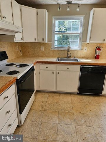 11215 JOYCETON DR, Upper Marlboro, MD 20774