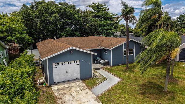 9599 SW 13th Place, Boca Raton, FL 33428