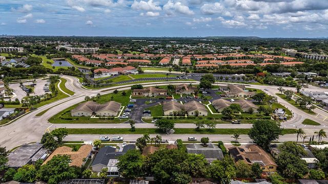 9599 SW 13th Place, Boca Raton, FL 33428