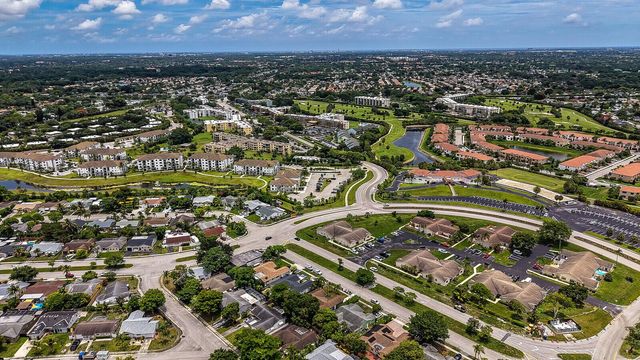 9599 SW 13th Place, Boca Raton, FL 33428