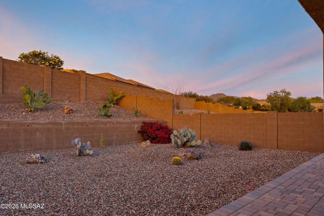 6794 W Cape Royal Place, Marana, AZ 85658
