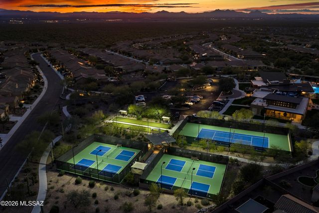 6794 W Cape Royal Place, Marana, AZ 85658