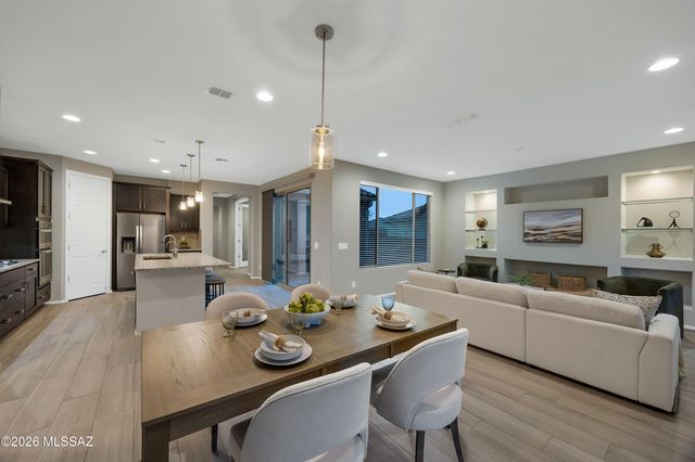 6794 W Cape Royal Place, Marana, AZ 85658