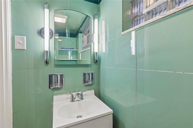 3075 Beechwood Blvd, Squirrel Hill, PA 15217