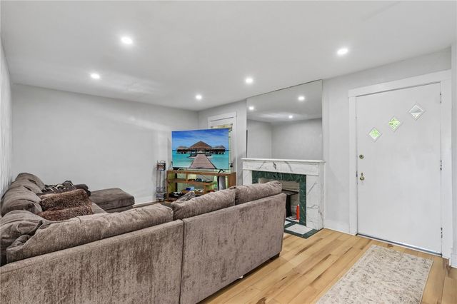3075 Beechwood Blvd, Squirrel Hill, PA 15217