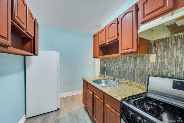 558 Midwood St, Brooklyn, NY 11203