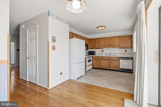538 CANTERBURY RD, West Norriton, PA 19403