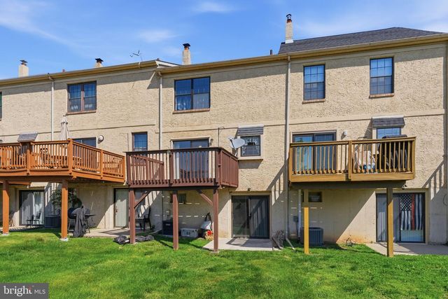 538 CANTERBURY RD, West Norriton, PA 19403