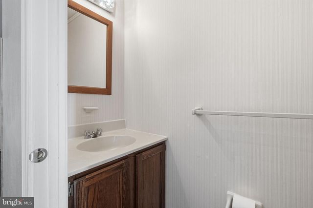538 CANTERBURY RD, West Norriton, PA 19403