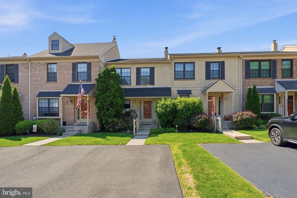 538 CANTERBURY RD, West Norriton, PA 19403
