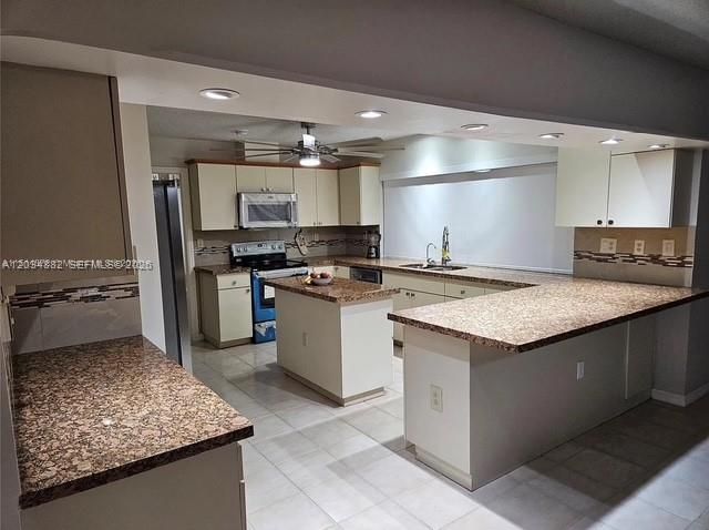 14763 SW 152nd Place, Miami, FL 33196