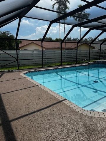 14763 SW 152nd Place, Miami, FL 33196