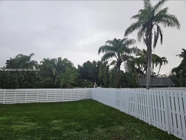 14763 SW 152nd Place, Miami, FL 33196