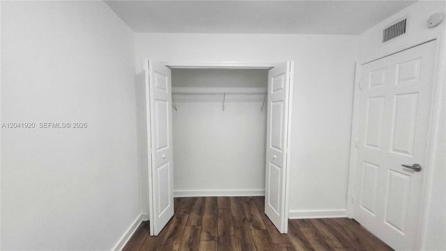 111 NW 152nd St 11, Miami, FL 33169