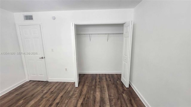 111 NW 152nd St 11, Miami, FL 33169