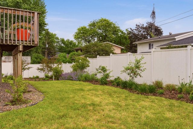 504 Flint STREET, Onalaska, WI 54650