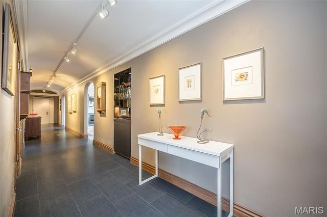 410 N Newstead Avenue 5S, St Louis, MO 63108